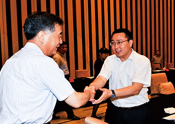 原中央政治局常委、第十三届全国政协主席， 时任国务院副总理汪洋接见太阳城科技总裁薛驰
