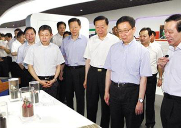 国家副主席，原中央政治局常委， 时任上海市委书记韩正考察太阳城科技